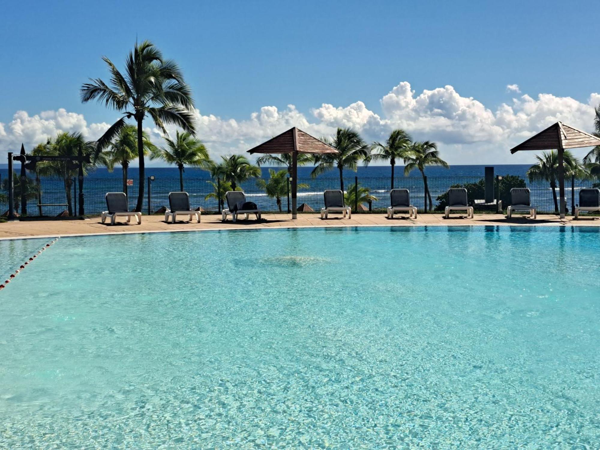 Grand Studio Vue Mer Exceptionnelle, Piscines, Plages. Сент-Анн Экстерьер фото